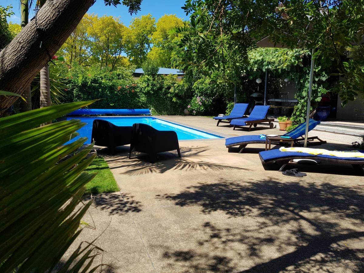 The Village Apartment, Just Steps To The Village Shops, Bars And Restaurants Havelock North Exterior foto